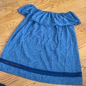 Zara off the shoulder dress size L